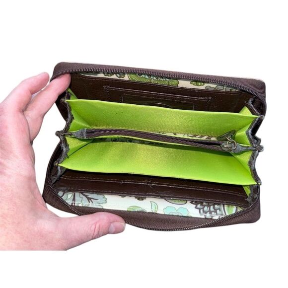 Gigi Hill Los Angeles Women's Multicolor Zip-Around Wallet Animal Print - Picture 4 of 6